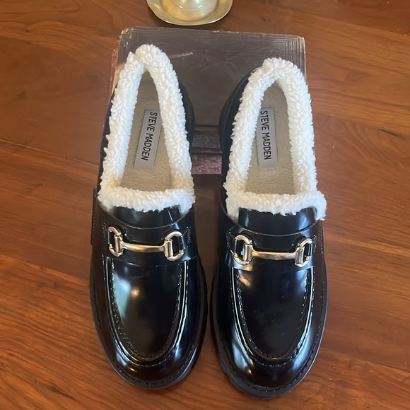 STEVE MADDEN Women's Lando-F Tailored Lug-Sole Bit Loafer Flats - Picture 3 of 9